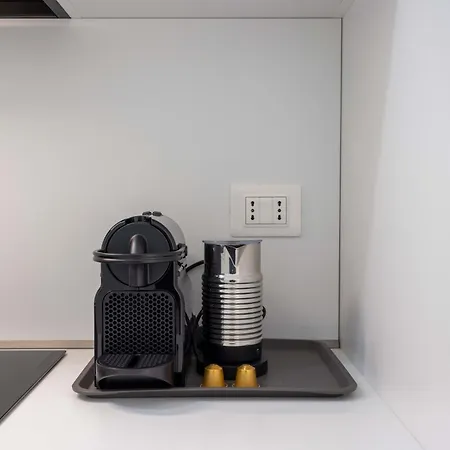 Superior Station * بولونيا